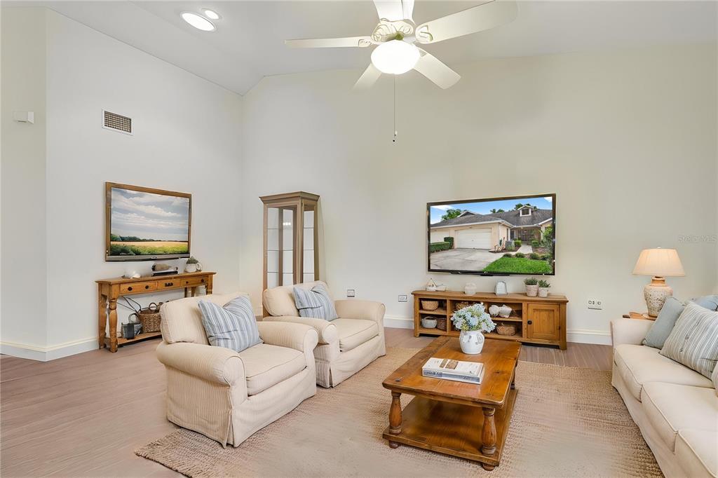 240 Juniper Way Tavares, FL 32778 - Photo 10 of 44