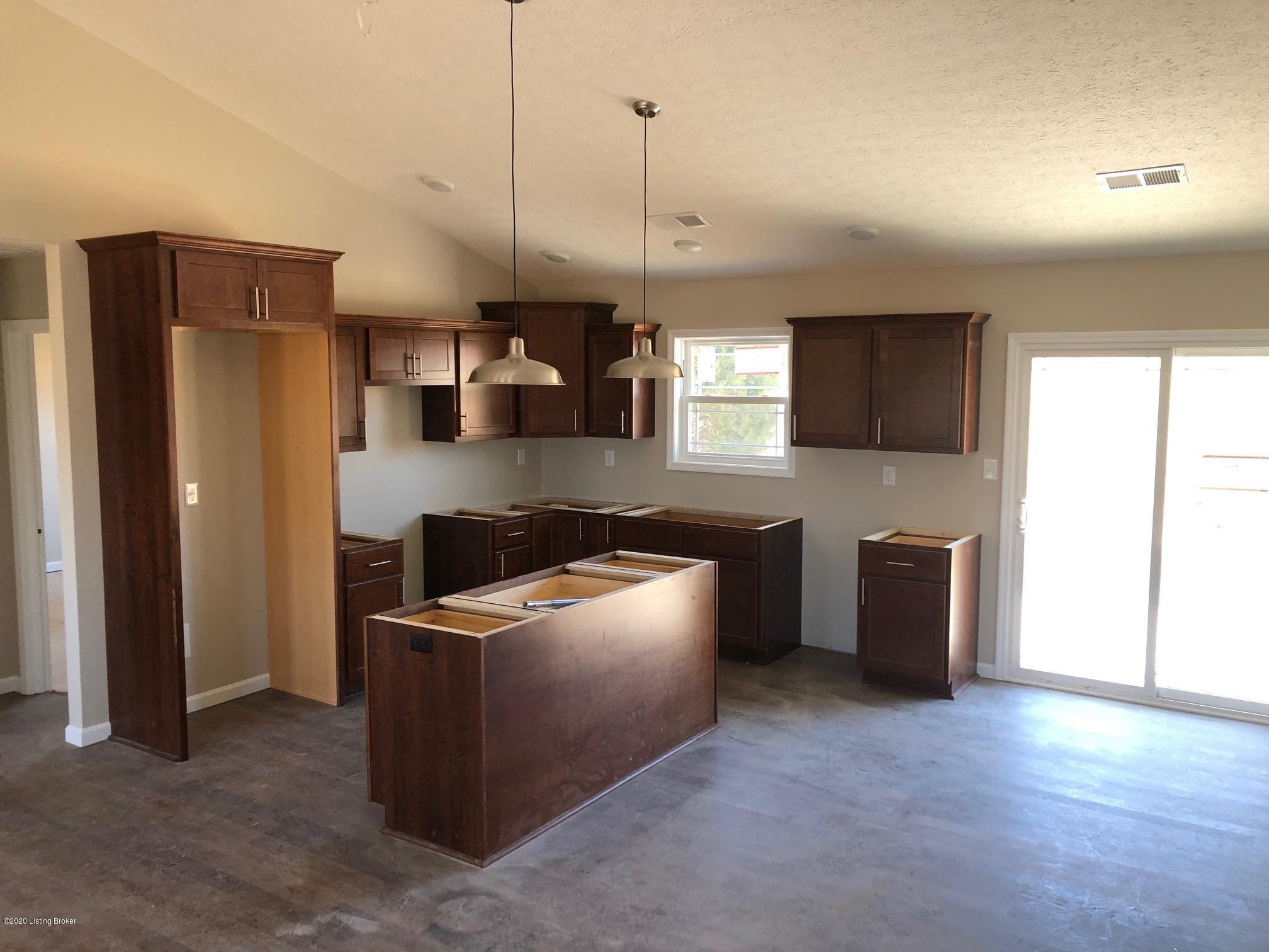 126 Ridge Point Drive Brandenburg, KY 40108 - Photo 5 of 18 red kit
