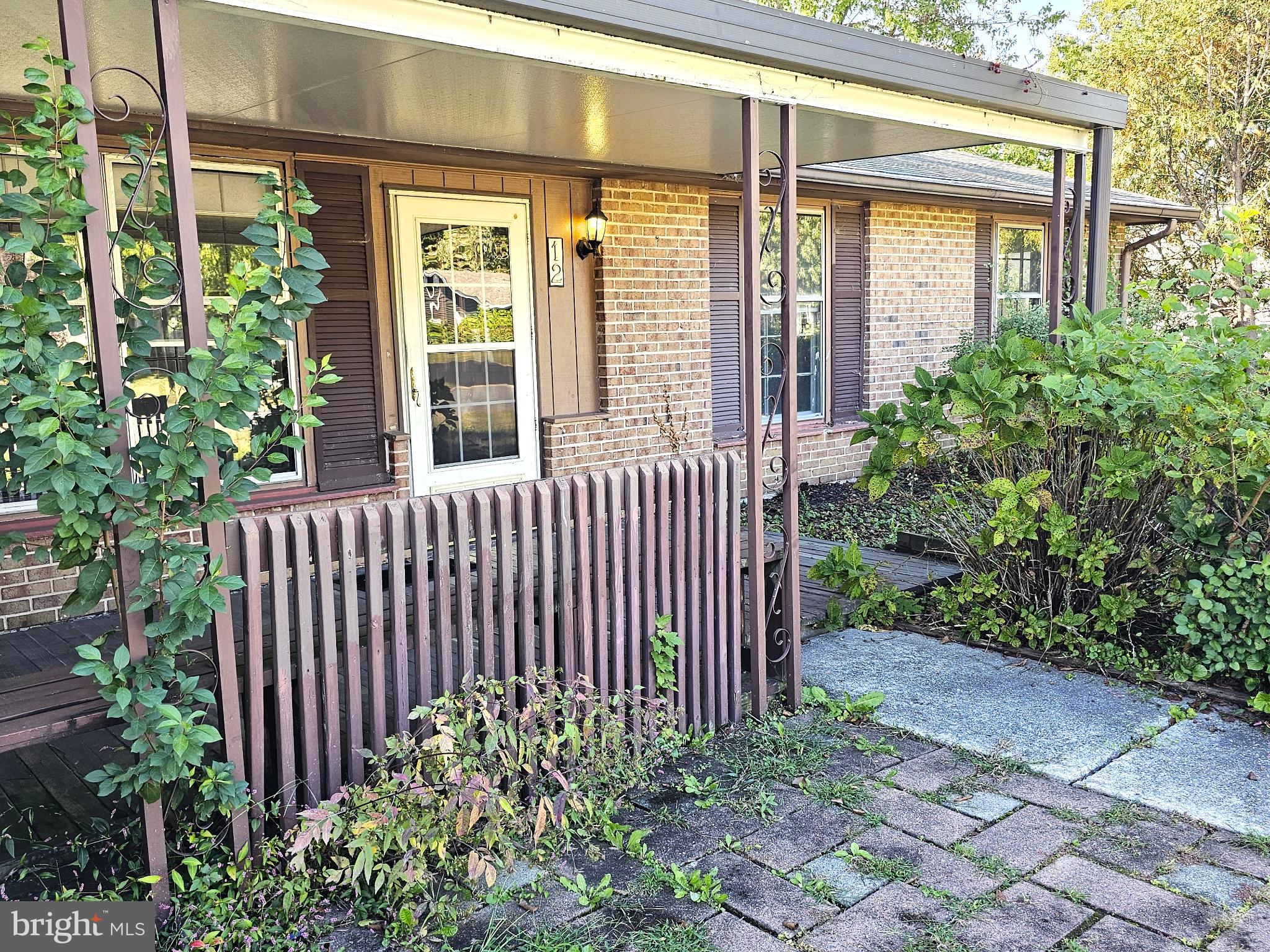 12 Dunbar Road Newark, DE 19711 - Photo 4 of 13 Front / Porch