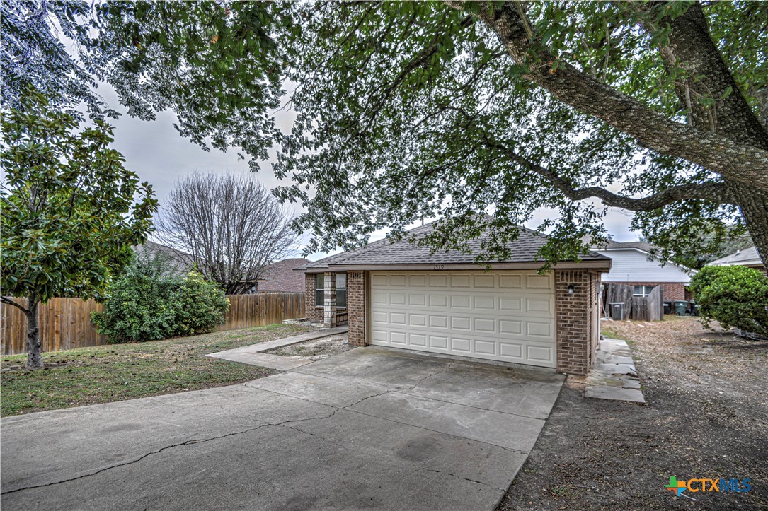 1319 North 12th Street Temple, TX 76501 - Photo 2 of 28