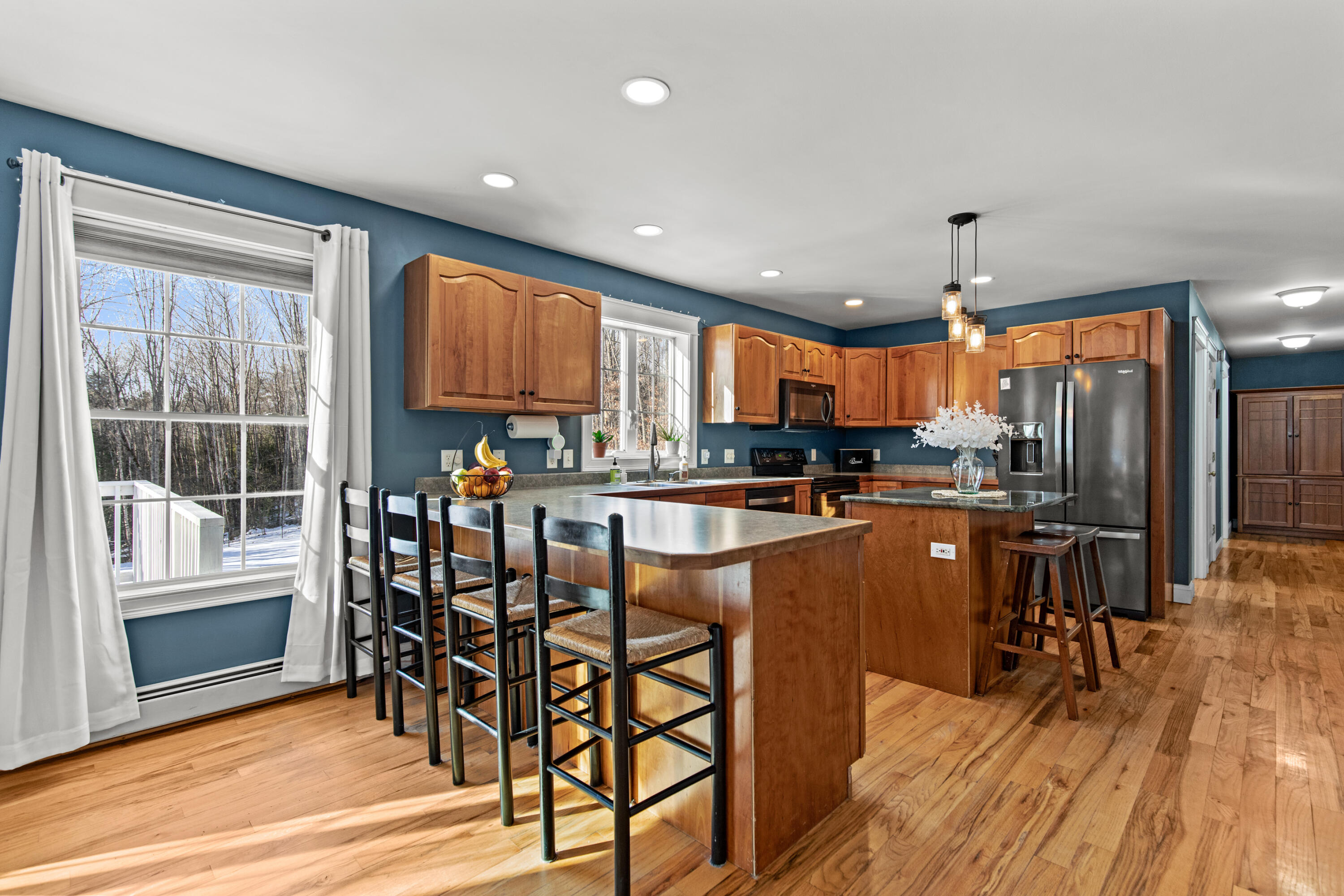 10 Stonebrook Road Windham, ME 04062 - Photo 4 of 59 10 Stonebrook Interior_010