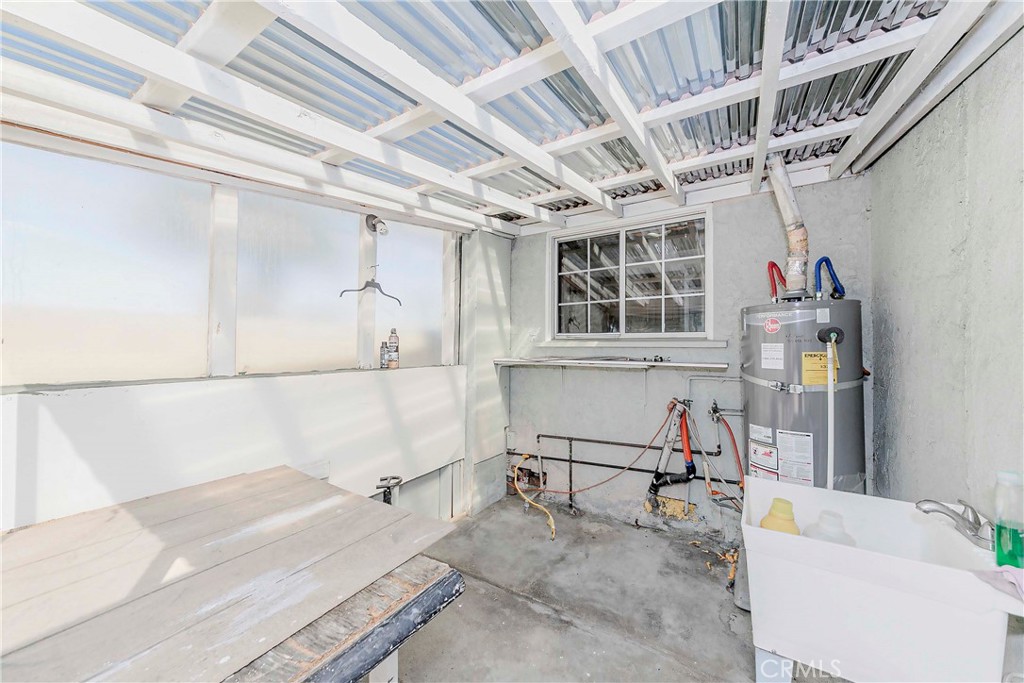 9002 Imperial Avenue Garden Grove, CA 92844 - Photo 20 of 20 a view of a room with gym equipment