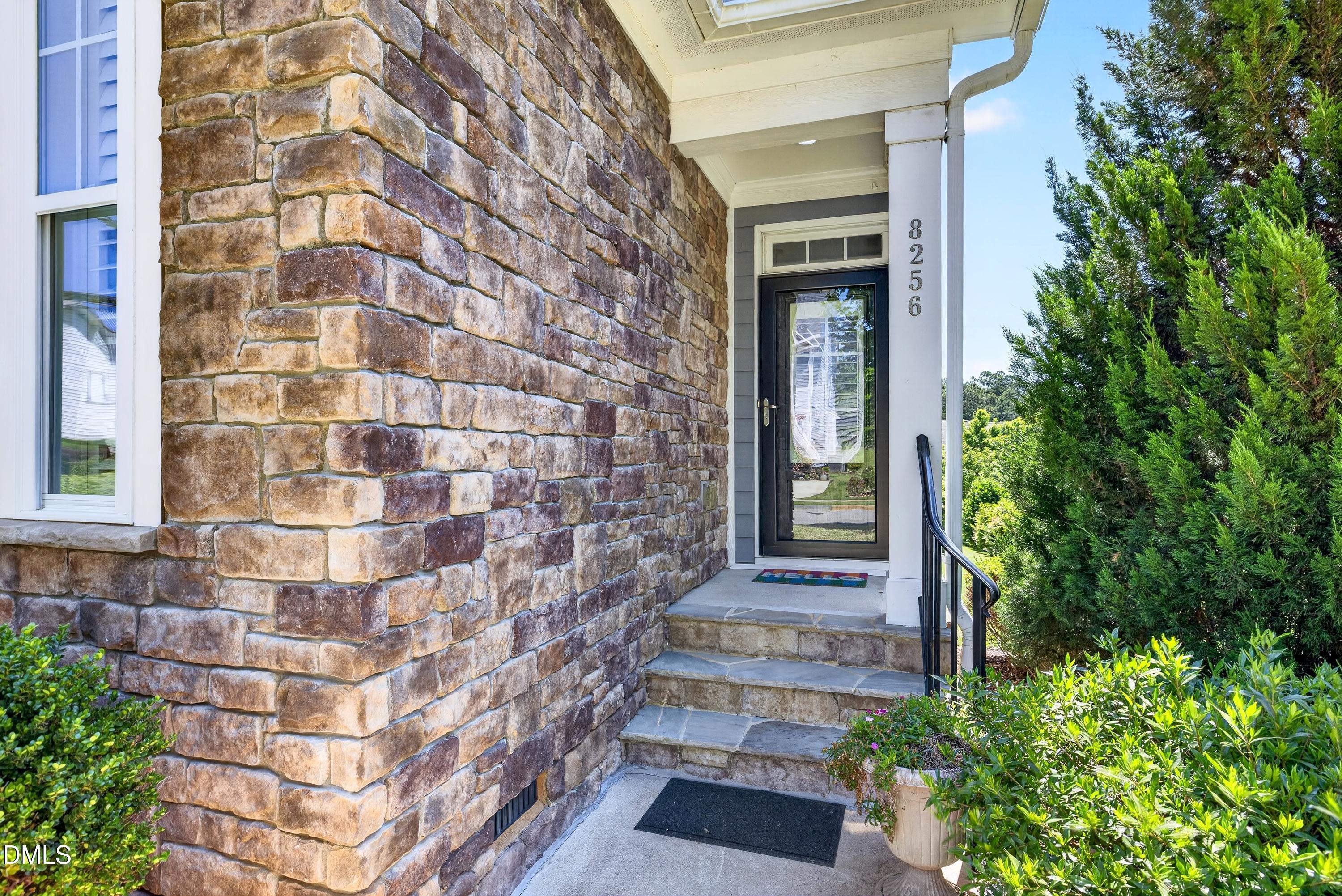 8256 Pritchett Farm Lane Raleigh, NC 27606 - Photo 5 of 65 Scene-5