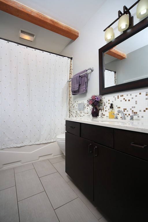 129 D Street, Unit 1 Boston, MA 02127 - Photo 7 of 9