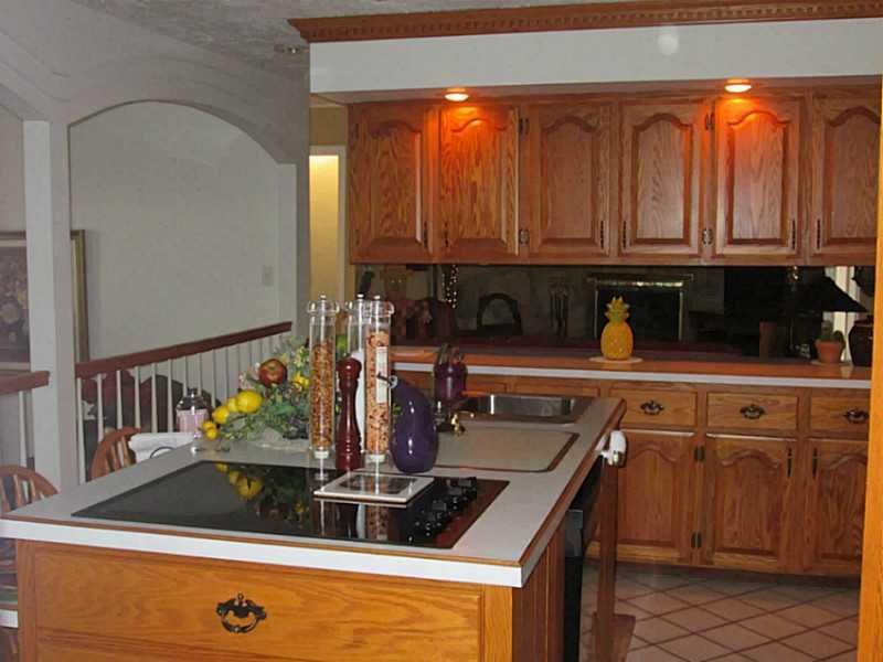 197 Headland Road Butler, PA 16002 - Photo 7 of 24 Kitchen.