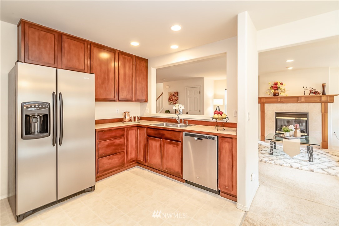 2556 Northeast 2nd Place Renton, WA 98056 - Photo 16 of 40