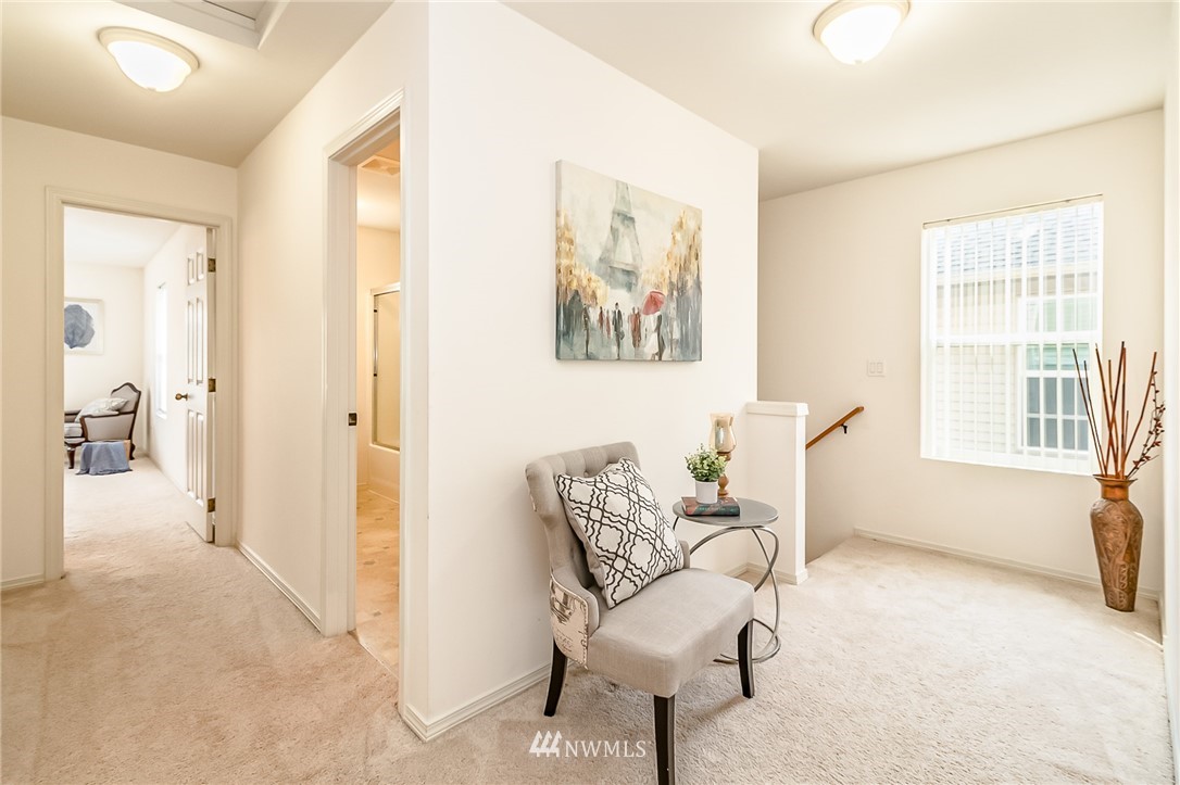 2556 Northeast 2nd Place Renton, WA 98056 - Photo 23 of 40