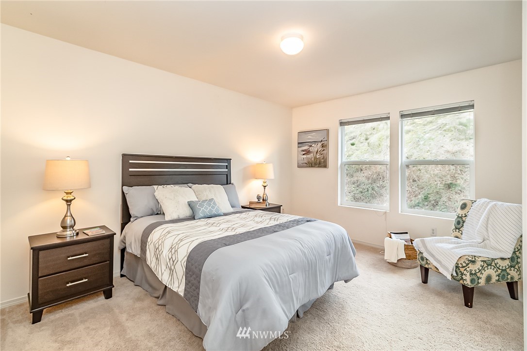 2556 Northeast 2nd Place Renton, WA 98056 - Photo 31 of 40