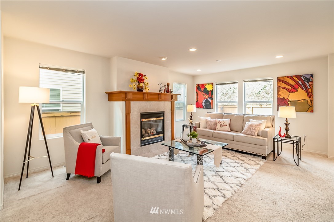 2556 Northeast 2nd Place Renton, WA 98056 - Photo 7 of 40