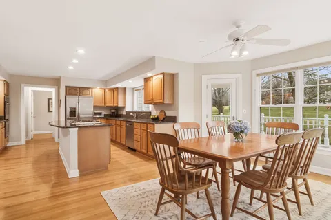 $925,000 | 23466 West Redwing Place, Barrington, IL 60010