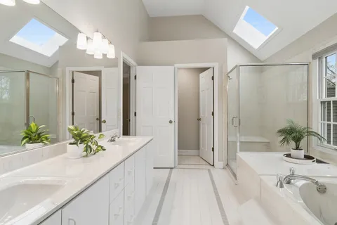 $925,000 | 23466 West Redwing Place, Barrington, IL 60010