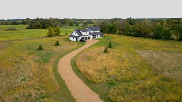 $1,895,000 | 8800 Grace Lane North, Greenfield, MN 55357