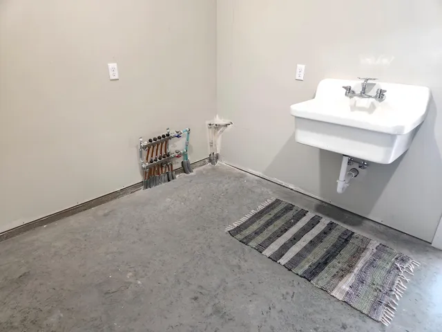 $1,895,000 | 8800 Grace Lane North, Greenfield, MN 55357