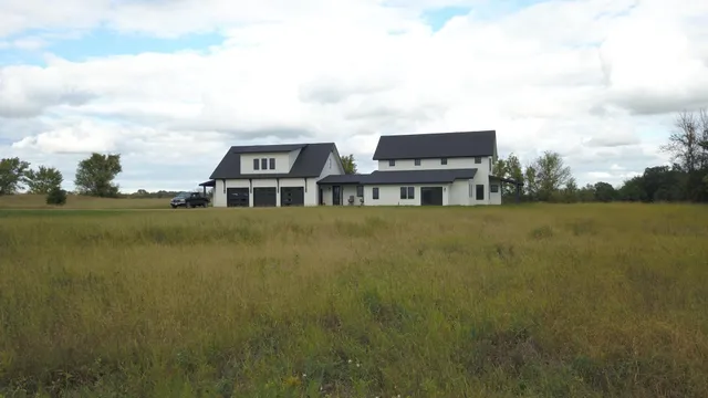 $1,895,000 | 8800 Grace Lane North, Greenfield, MN 55357