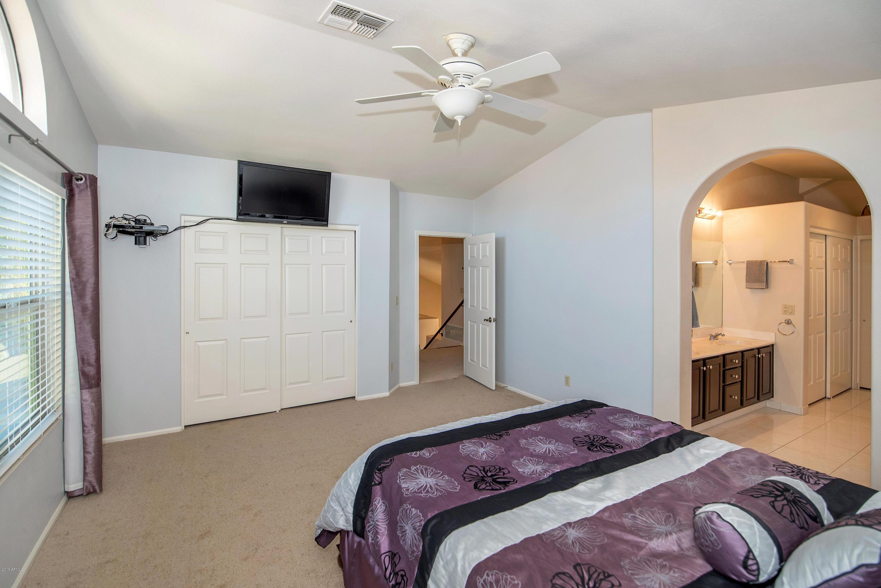 182 West Knox Road Tempe, AZ 85284 - Photo 14 of 35 182 W Knox Rd Chandler AZ-print-014-7-DL