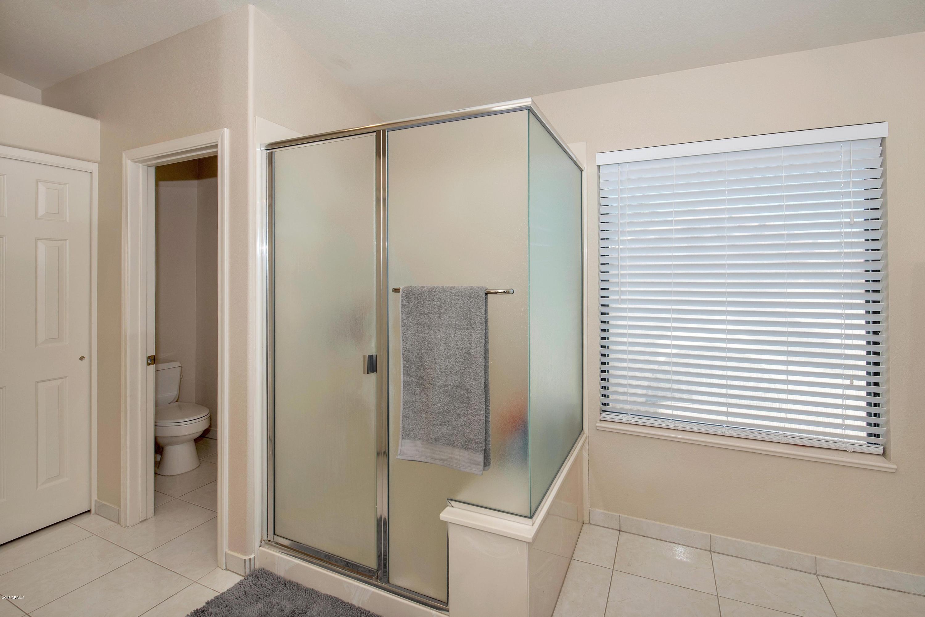 182 West Knox Road Tempe, AZ 85284 - Photo 16 of 35 182 W Knox Rd Chandler AZ-print-016-26-D