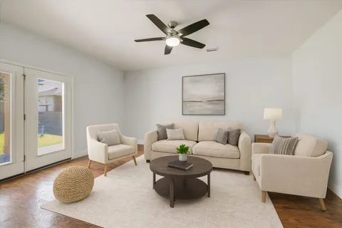 $399,700 | 219 Woodlake Drive, Georgetown, TX 78633