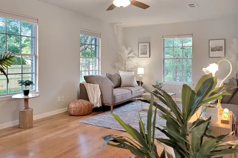$425,000 | 4308 Airport Boulevard, Austin, TX 78722