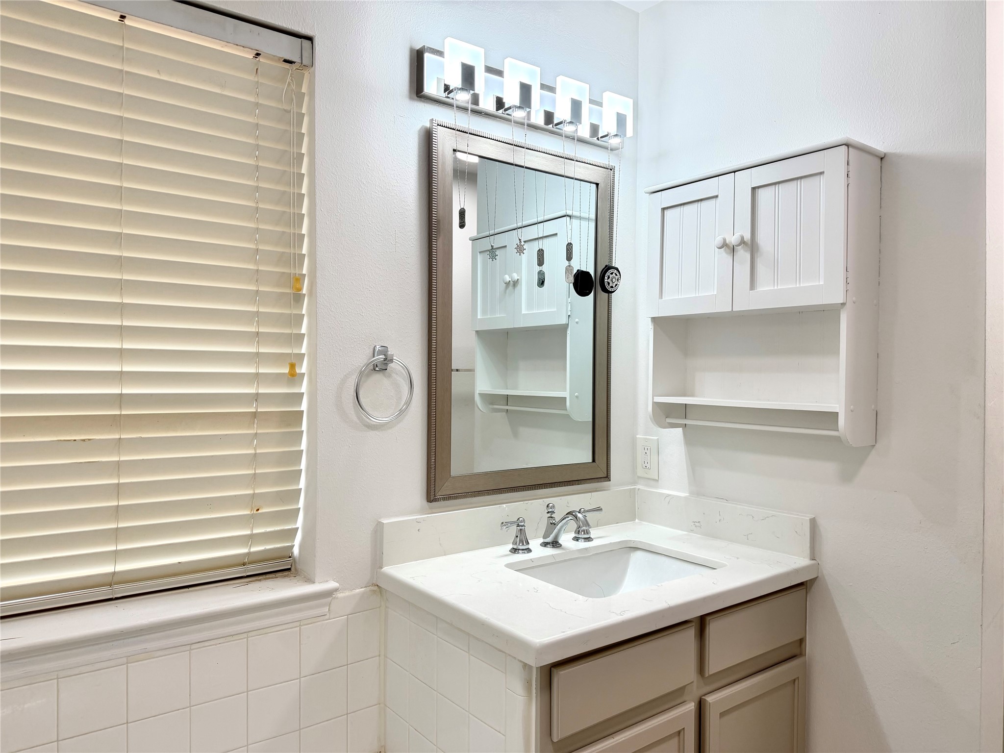 3226 Candlepine Drive Spring, TX 77388 - Photo 14 of 28 Primary bathroom