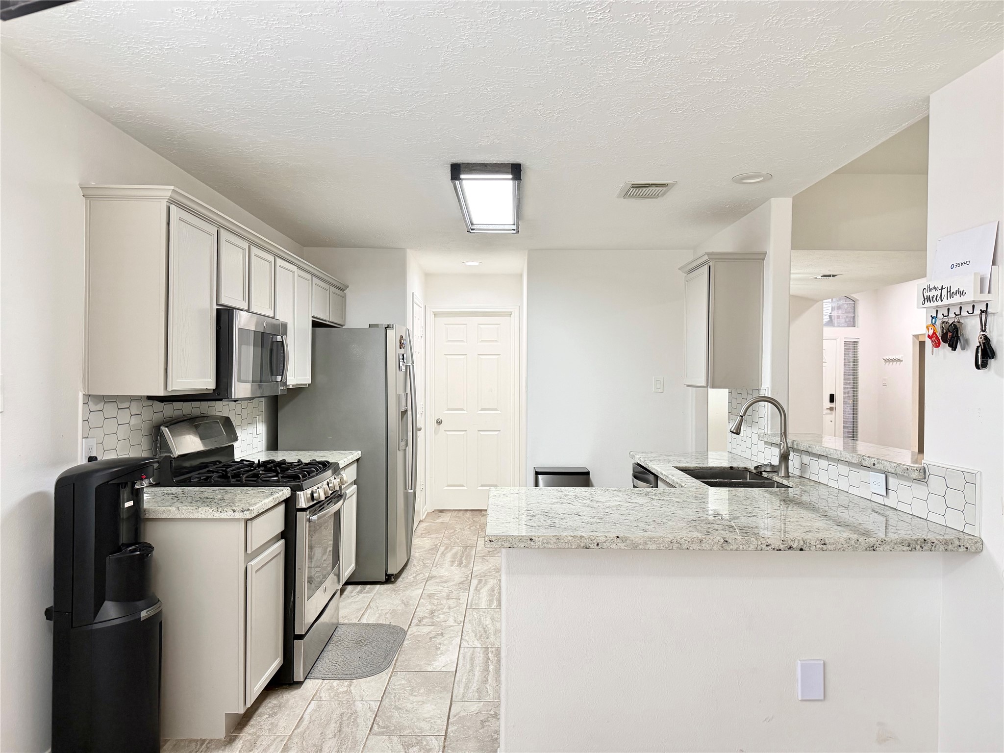 3226 Candlepine Drive Spring, TX 77388 - Photo 20 of 28 Kitchen