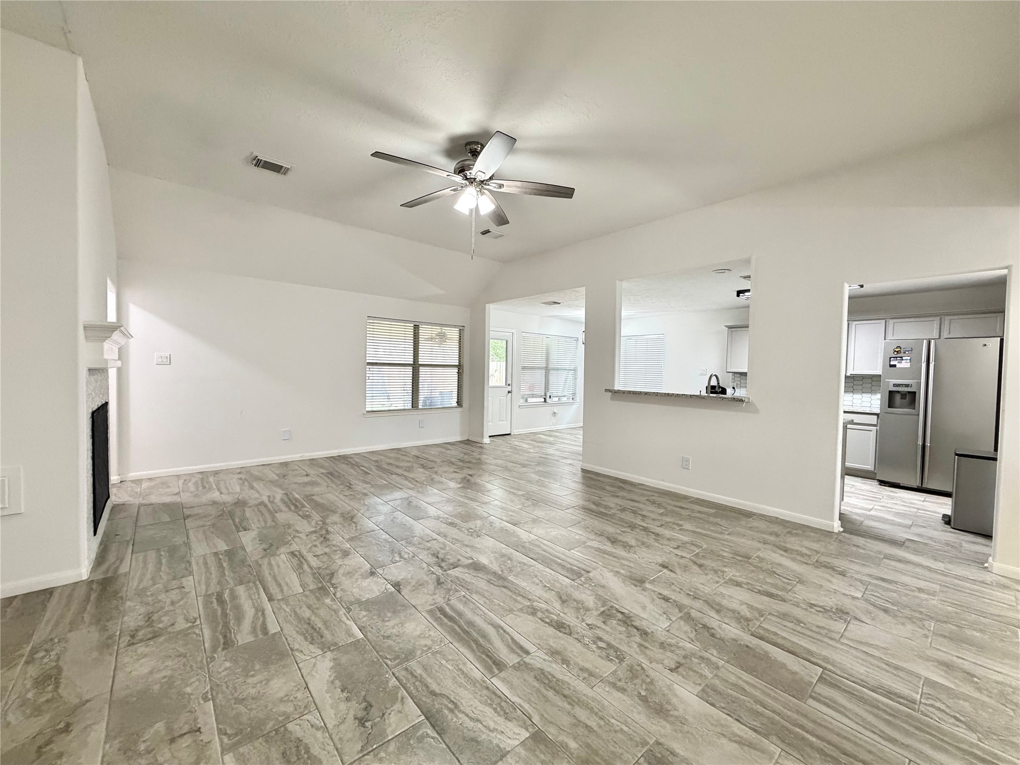 3226 Candlepine Drive Spring, TX 77388 - Photo 24 of 28 Living room