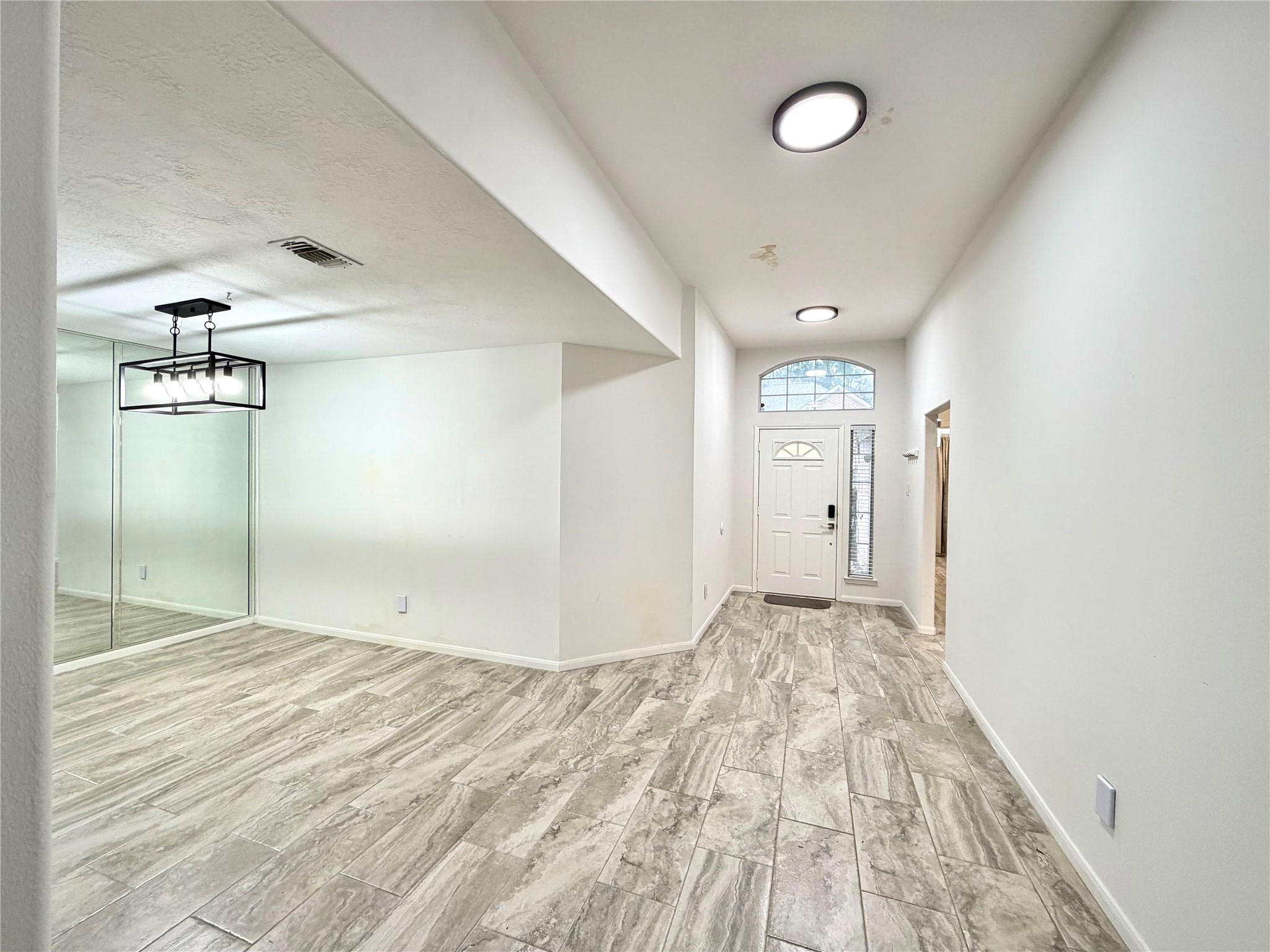 3226 Candlepine Drive Spring, TX 77388 - Photo 3 of 28 Hallway
