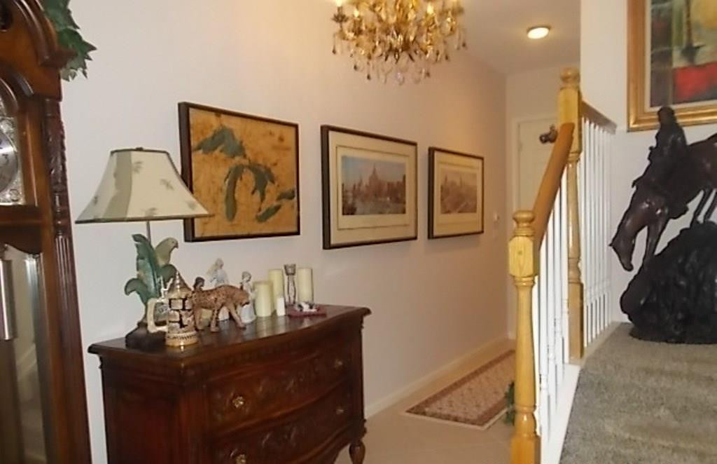 370 Southwest Walking Path, Unit 370 Stuart, FL 34997 - Photo 5 of 38 Foyer entry