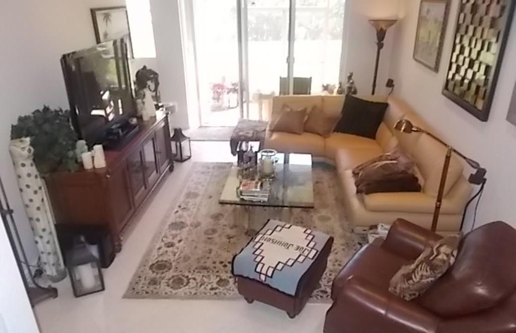 370 Southwest Walking Path, Unit 370 Stuart, FL 34997 - Photo 6 of 38 Living room
