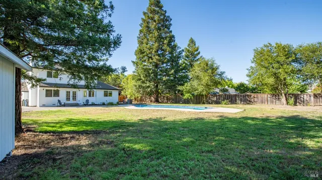 $1,199,000 | 9663 Lakewood Drive, Windsor, CA 95492