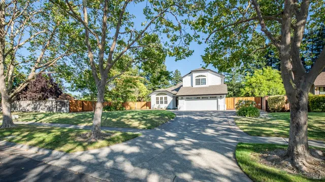 $1,199,000 | 9663 Lakewood Drive, Windsor, CA 95492