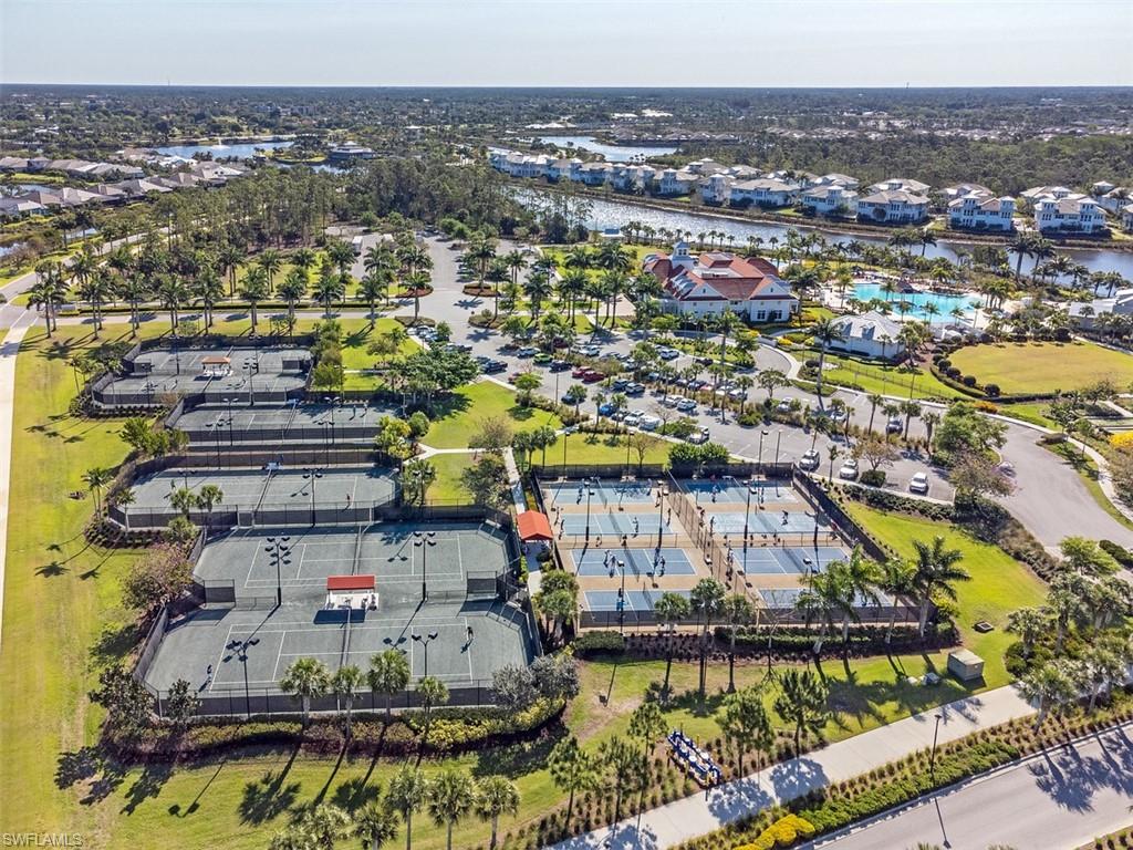 5771 Clarendon Drive Naples, FL 34113 - Photo 32 of 33 a view of a city
