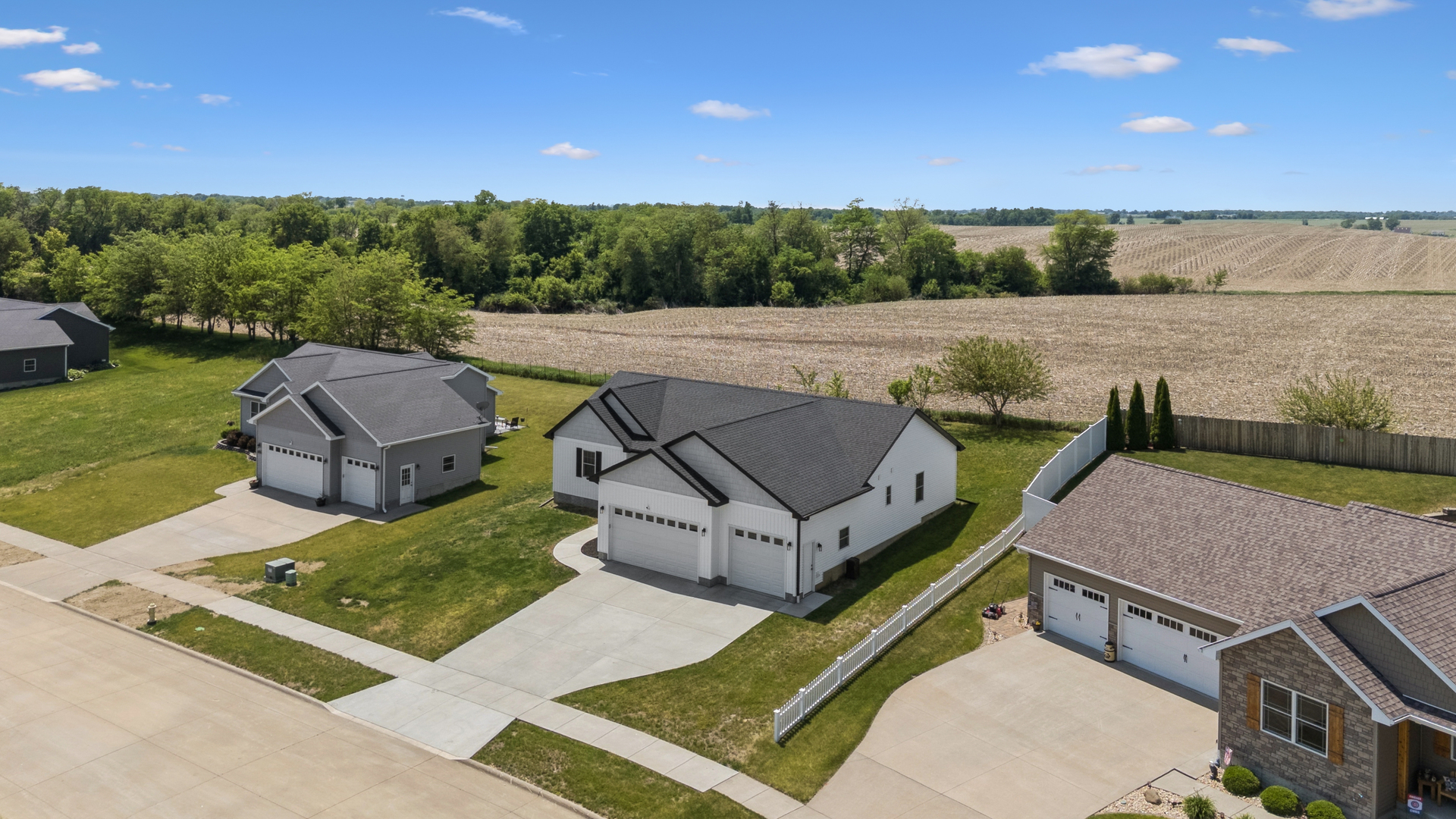 3548 Tower Court Clinton, IA 52732 - Photo 28 of 36
