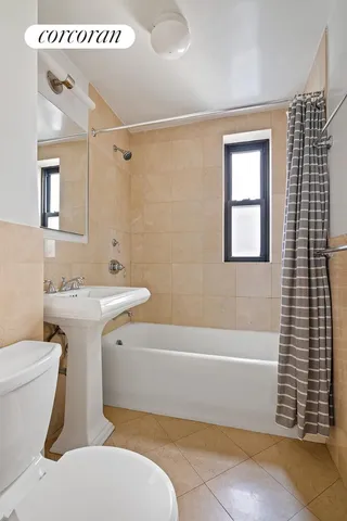 $550,000 | 245 East 72nd Street, Unit 6E | Lenox Hill