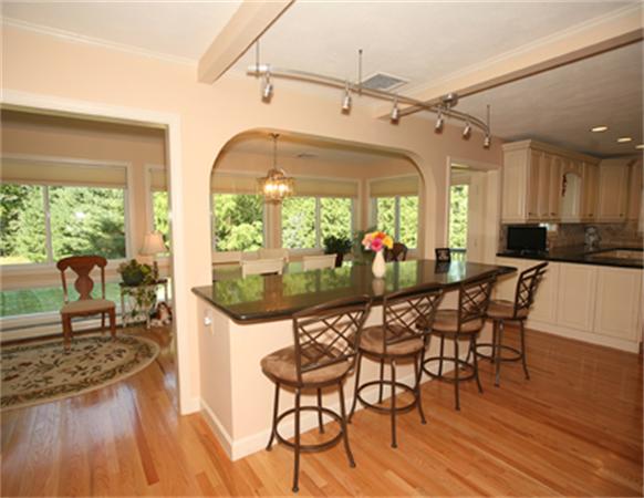 30 Edgemere Road Lynnfield, MA 01940 - Photo 12 of 28 Gallery Image 12