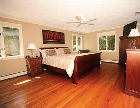 30 Edgemere Road Lynnfield, MA 01940 - Photo 14 of 28 Gallery Image 14