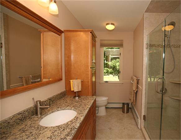 30 Edgemere Road Lynnfield, MA 01940 - Photo 15 of 28 Gallery Image 15