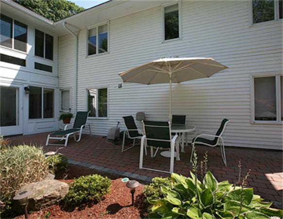 30 Edgemere Road Lynnfield, MA 01940 - Photo 21 of 28 Gallery Image 21