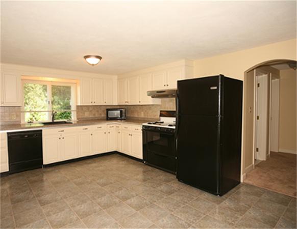 30 Edgemere Road Lynnfield, MA 01940 - Photo 22 of 28 Gallery Image 22