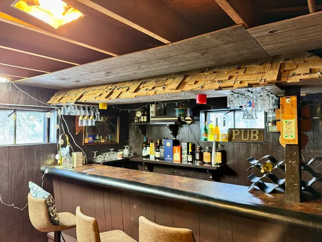 $749,900 | 70 Holmes Avenue, Weymouth, MA 02191