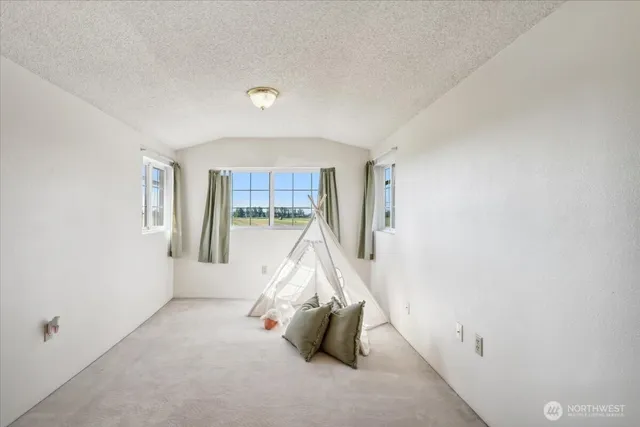 $680,000 | 23508 Sumner Buckley Highway, Buckley, WA 98321