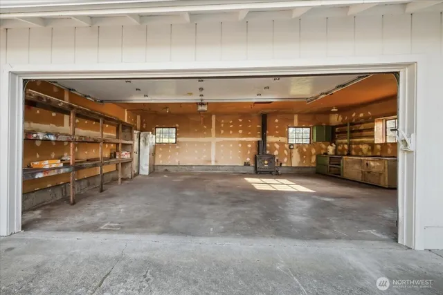 $680,000 | 23508 Sumner Buckley Highway, Buckley, WA 98321