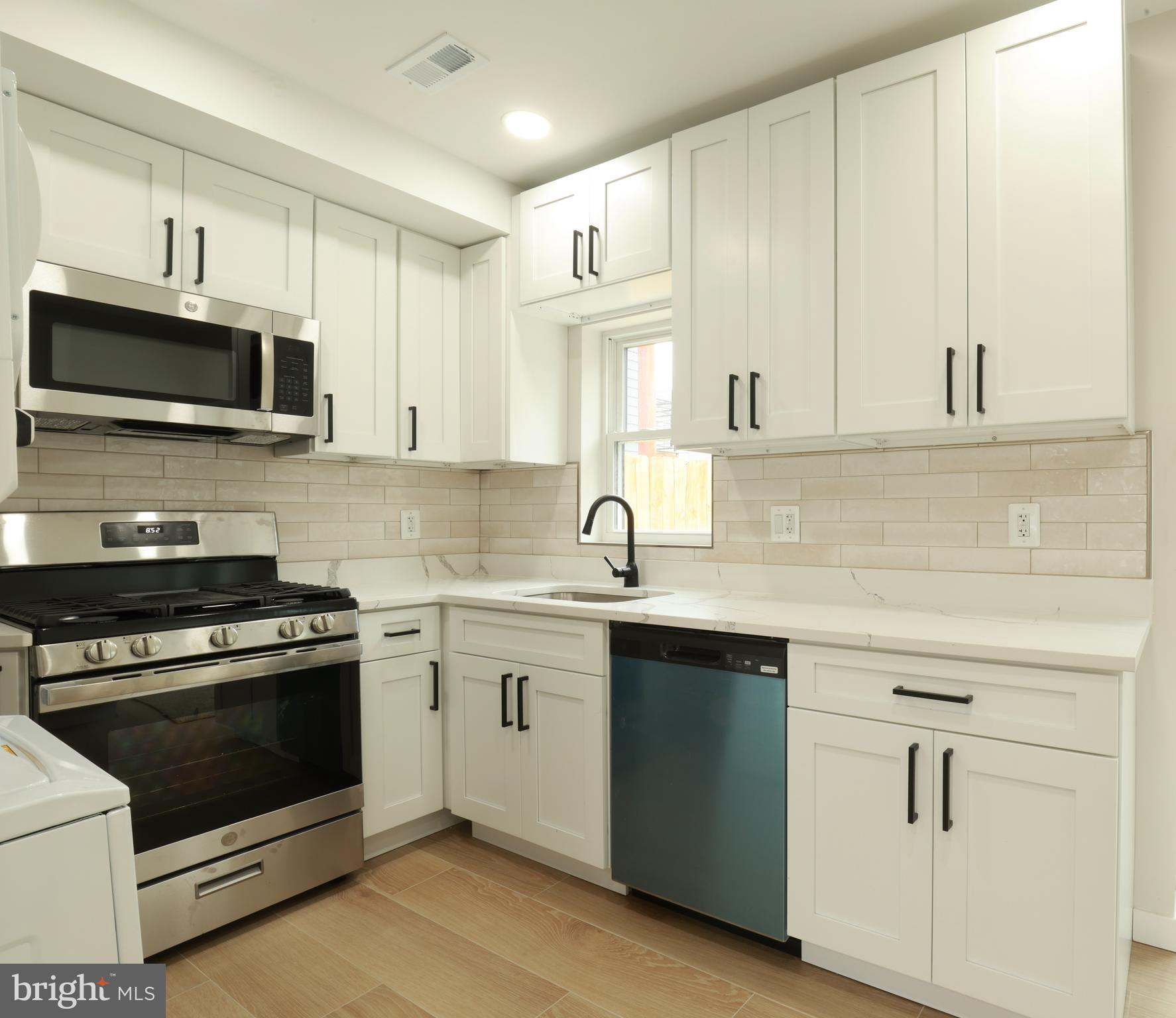 1625 Montello Avenue Northeast Washington, DC 20002 - Photo 5 of 20