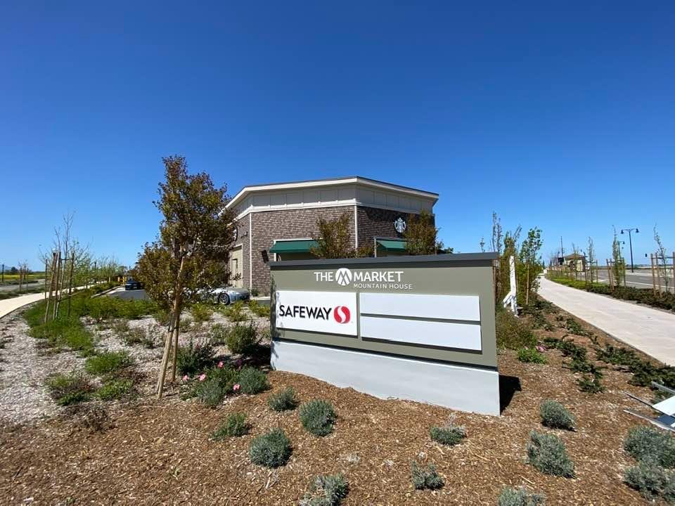 48 West Grant Line Road Tracy, CA 95391 - Photo 14 of 22 THE MARKET SAFEWAY SHOPPING CENTER ENTRANCE 2 MILES FROM 33 ACRE SITE!