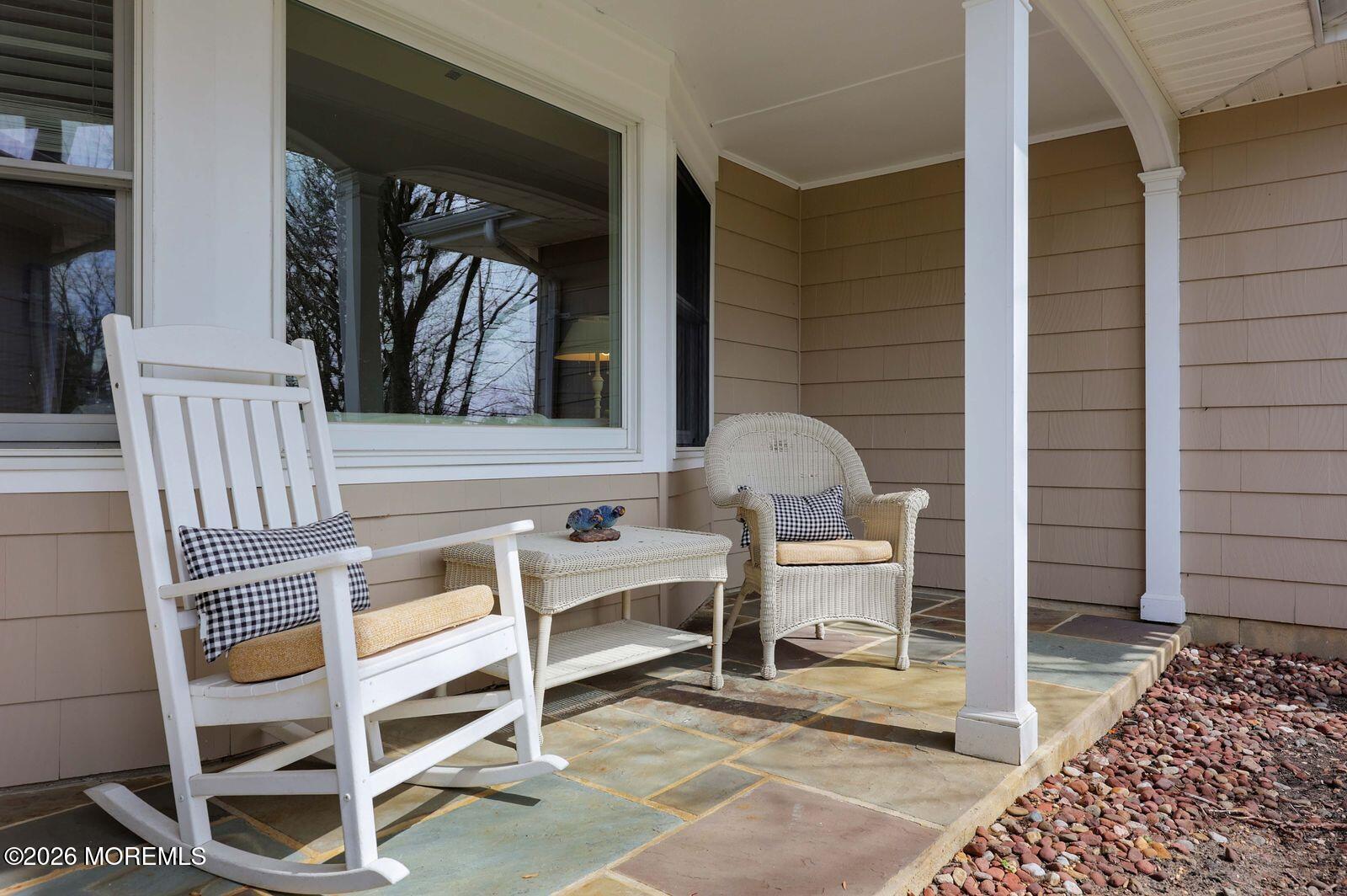 220 Dwight Road Middletown, NJ 07748 - Photo 2 of 18 XCnNbOmQ