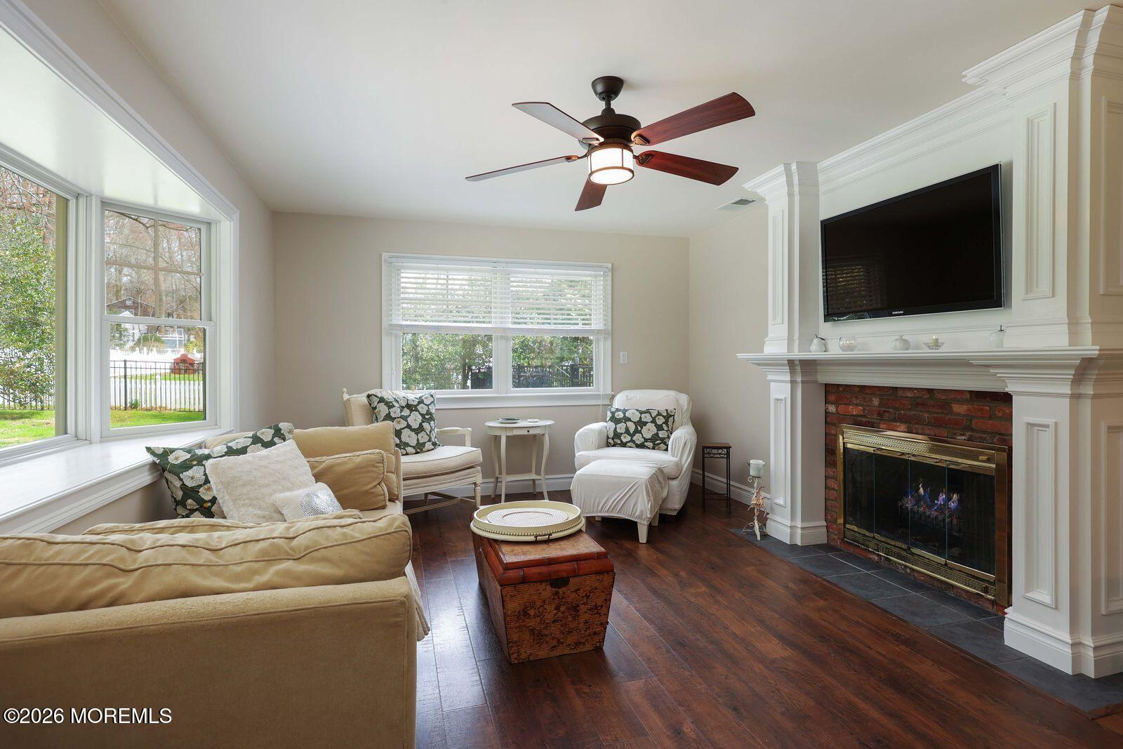 220 Dwight Road Middletown, NJ 07748 - Photo 8 of 18 B8QA58dw