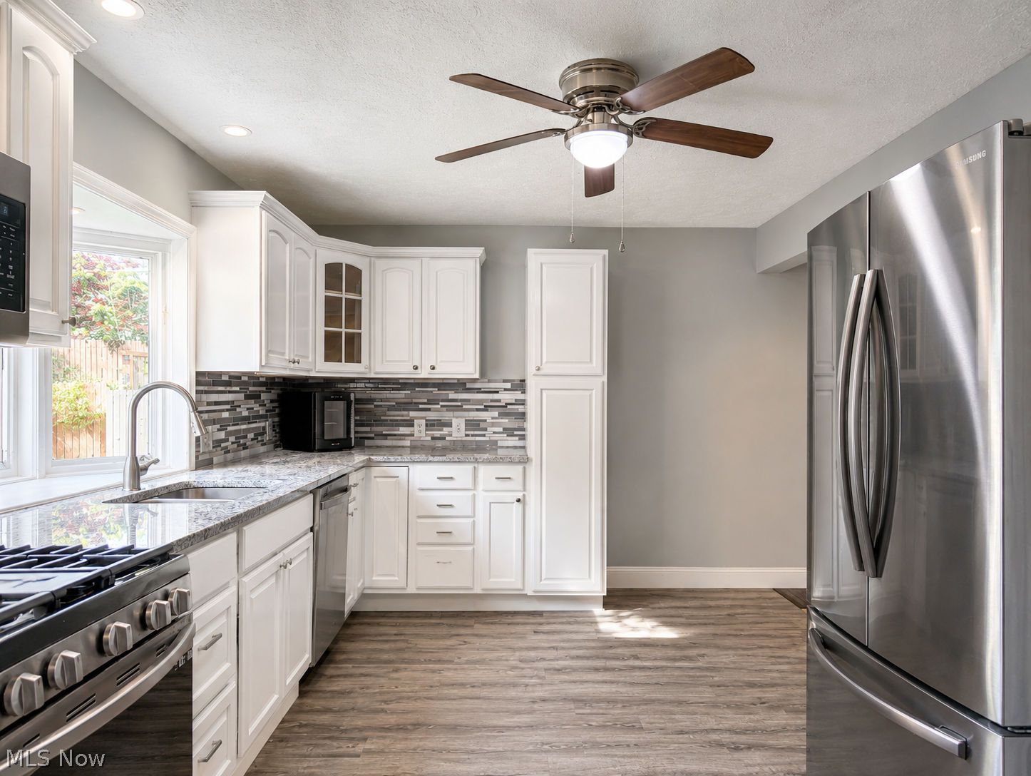 4172 Ridgeview Road Cleveland, OH 44144 - Photo 8 of 24 Kitchen