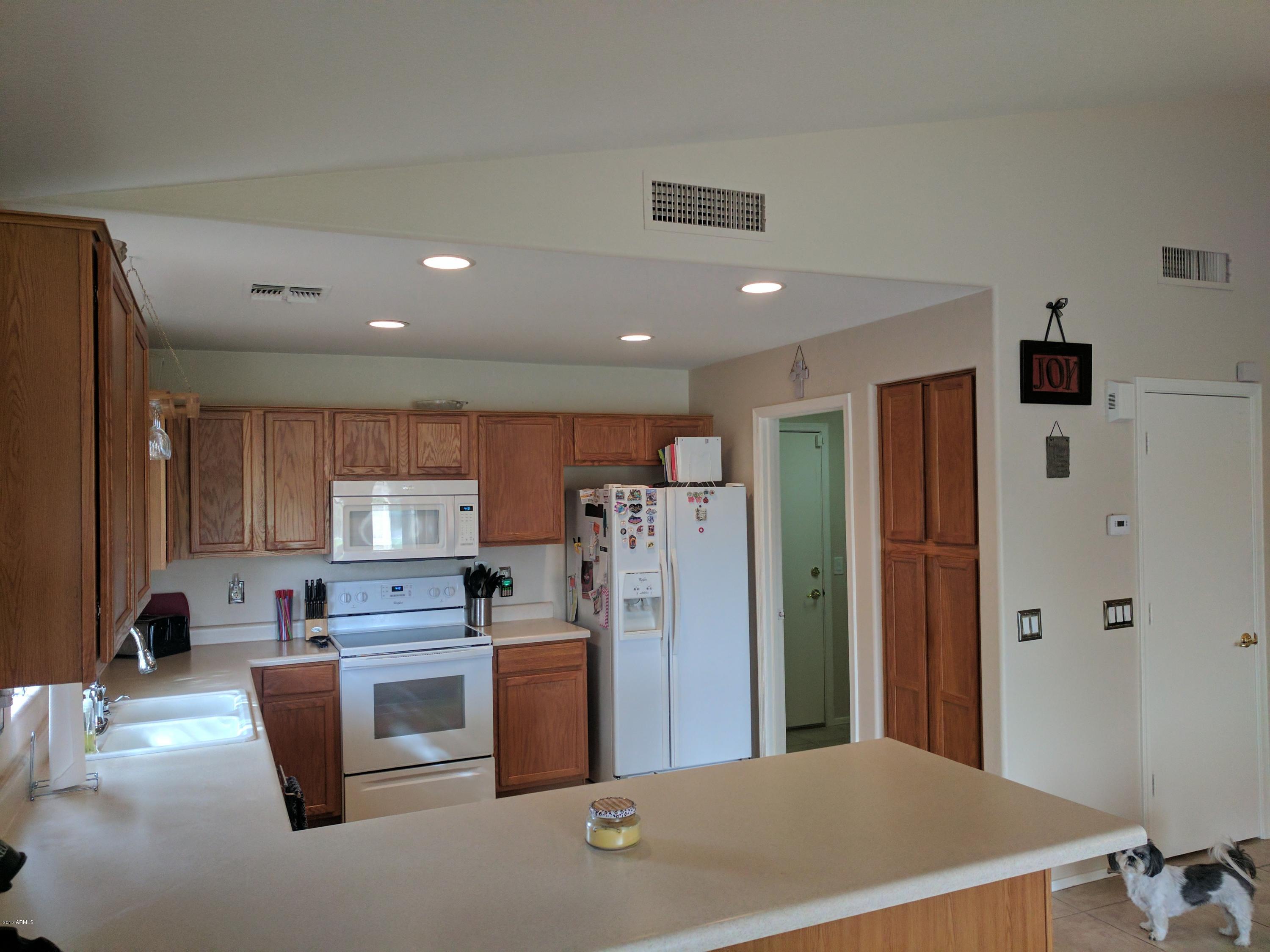 13383 West Redfield Road Surprise, AZ 85379 - Photo 9 of 26 Kitchen (2)