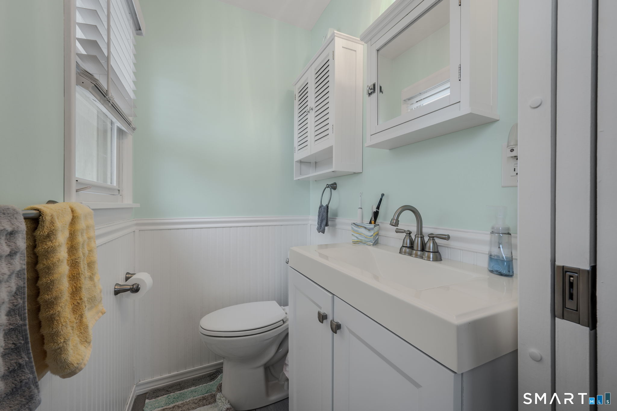 541 Groton Long Point Road Groton, CT 06340 - Photo 13 of 21