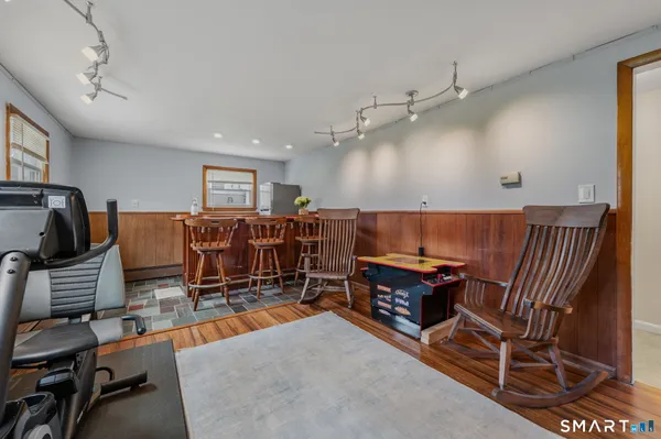 $599,999 | 541 Groton Long Point Road, Groton, CT 06340