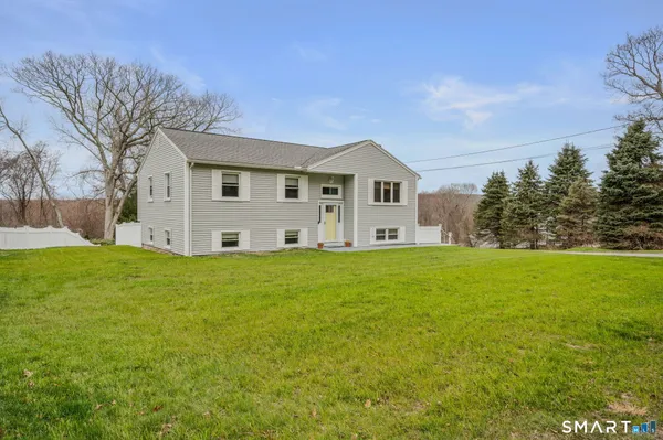 $599,999 | 541 Groton Long Point Road, Groton, CT 06340
